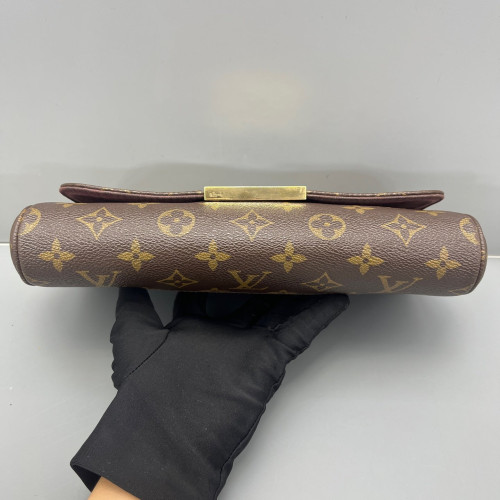 Louis Vuitton Favorite MM Monogram Brown