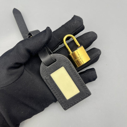 Louis Vuitton City Steamer MM Calfskin Black