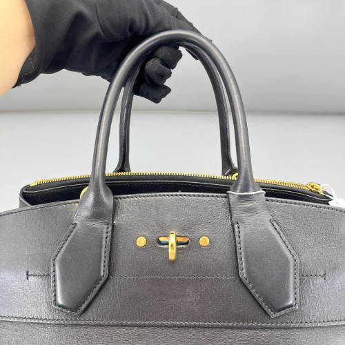 Louis Vuitton City Steamer MM Calfskin Black