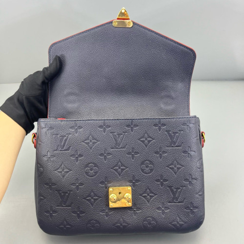 Louis Vuitton Pochette Metis Calfskin Blue