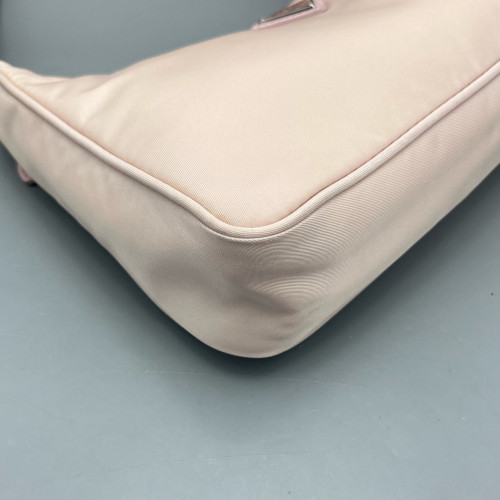 Prada Re-Edition 2005 Shoulder Bag Nylon Light Pink