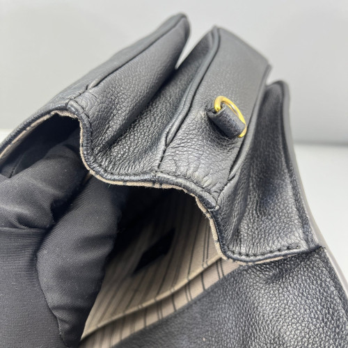 Louis Vuitton Pochette Metis Calfskin Monogram Empreinte Black Louis Vuitton Pochette Metis Calfskin Monogram Empreinte Black