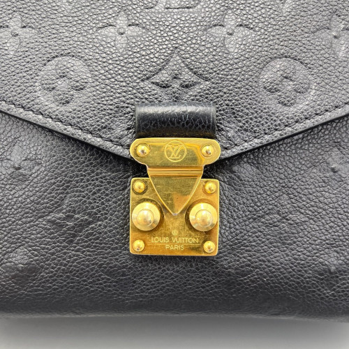 Louis Vuitton Pochette Metis Calfskin Monogram Empreinte Black Louis Vuitton Pochette Metis Calfskin Monogram Empreinte Black