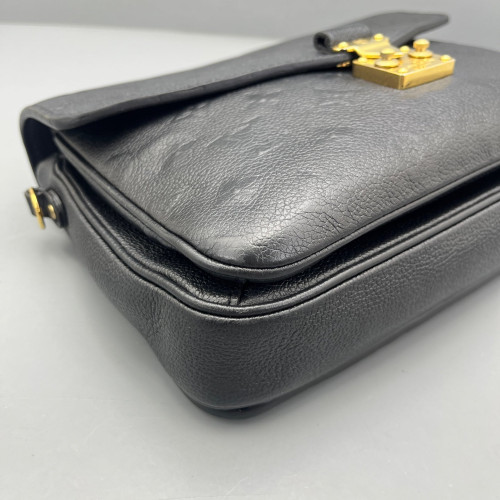 Louis Vuitton Pochette Metis Calfskin Monogram Empreinte Black Louis Vuitton Pochette Metis Calfskin Monogram Empreinte Black