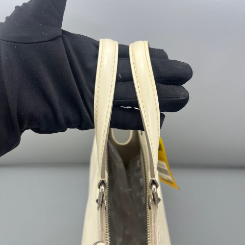 Louis Vuitton Brea MM Epi White