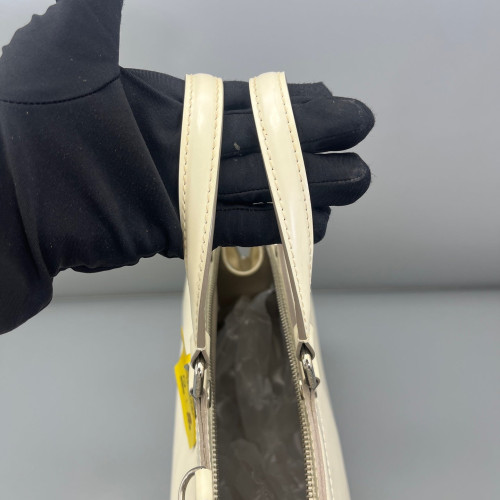 Louis Vuitton Brea MM Epi White