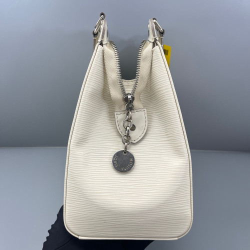 Louis Vuitton Brea MM Epi White