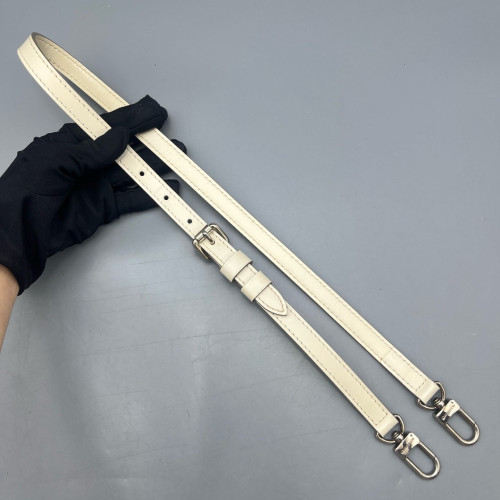 Louis Vuitton Brea MM Epi White