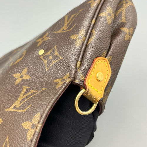 Louis Vuitton Favorite PM Monogram Brown