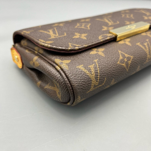 Louis Vuitton Favorite PM Monogram Brown