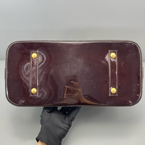 Louis Vuitton Alma GM Vernis Amarante