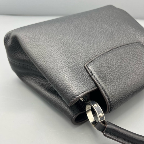 Louis Vuitton Capucines BB Cuir Black