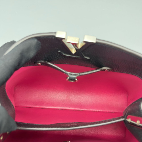 Louis Vuitton Capucines BB Cuir Black