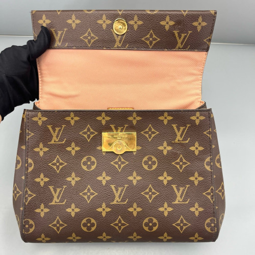 Louis Vuitton Cluny Bb Monogram Brown