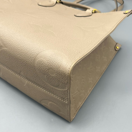 Louis Vuitton Onthego MM Monogram Empreinte Giant Grey Louis Vuitton Onthego MM Monogram Empreinte Giant Grey