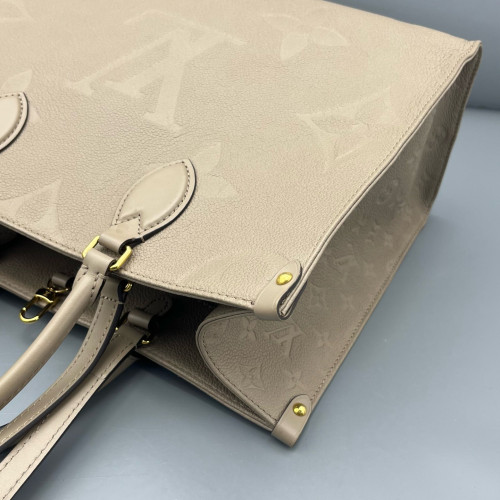 Louis Vuitton Onthego MM Monogram Empreinte Giant Grey Louis Vuitton Onthego MM Monogram Empreinte Giant Grey
