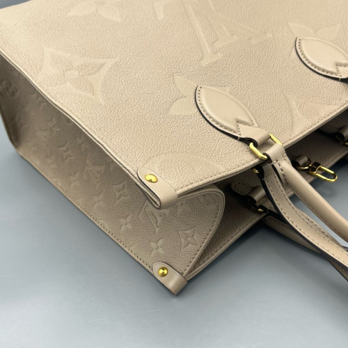 Louis Vuitton Onthego MM Monogram Empreinte Giant Grey Louis Vuitton Onthego MM Monogram Empreinte Giant Grey
