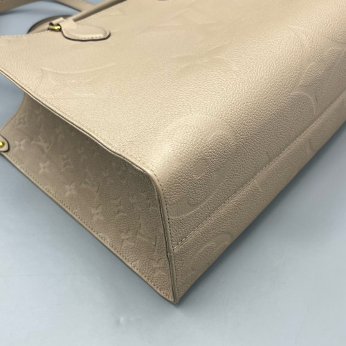 Louis Vuitton Onthego MM Monogram Empreinte Giant Grey Louis Vuitton Onthego MM Monogram Empreinte Giant Grey