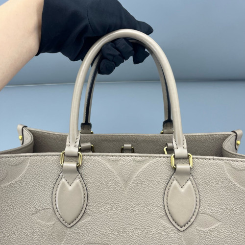 Louis Vuitton Onthego MM Monogram Empreinte Giant Grey Louis Vuitton Onthego MM Monogram Empreinte Giant Grey
