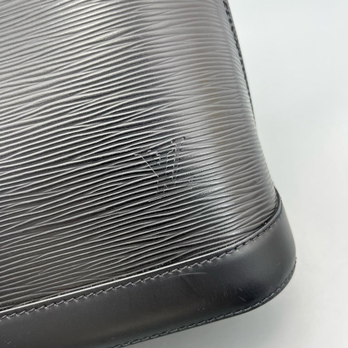 Louis Vuitton Alma MM Epi Black