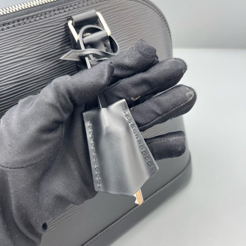 Louis Vuitton Alma MM Epi Black