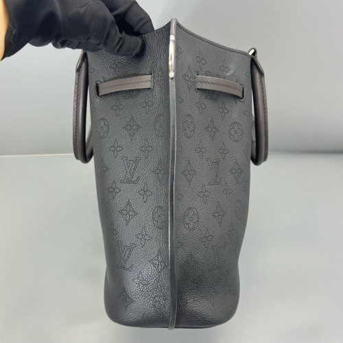 Louis Vuitton Girolata Bucket Bag Mahina Black
