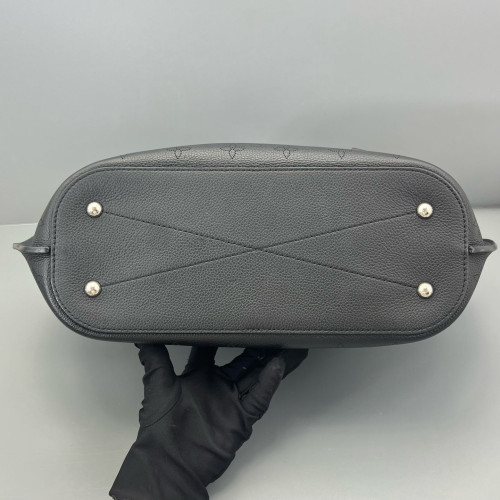 Louis Vuitton Girolata Bucket Bag Mahina Black