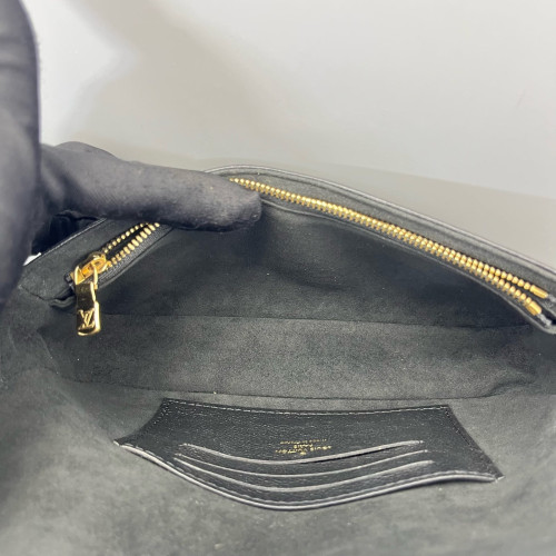 Louis Vuitton Ivy Wallet On Chain Monogram Empreinte Black Louis Vuitton Ivy Wallet On Chain Monogram Empreinte Black