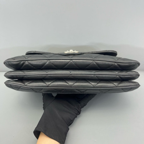 Chanel Quilted Crossbody Bag Calfskin Black