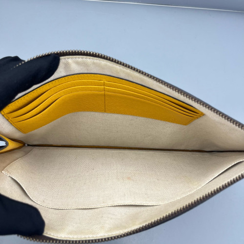Gucci Clutch GG Supreme Monogram Beige Brown Yellow