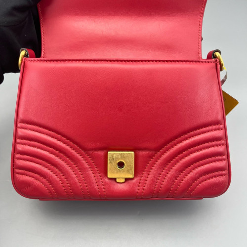 Gucci Mini GG Marmont Top Handle Chain Shoulder Bag Calfskin Red Gucci Mini GG Marmont Top Handle Chain Shoulder Bag Calfskin Red