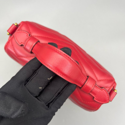 Gucci Mini GG Marmont Top Handle Chain Shoulder Bag Calfskin Red Gucci Mini GG Marmont Top Handle Chain Shoulder Bag Calfskin Red