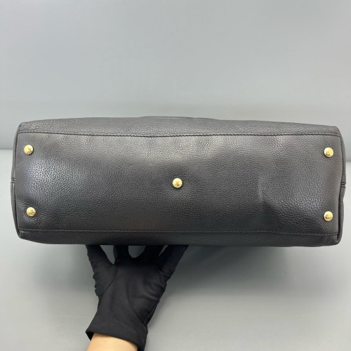 Gucci Medium Soho Shoulder Bag Calfskin Black