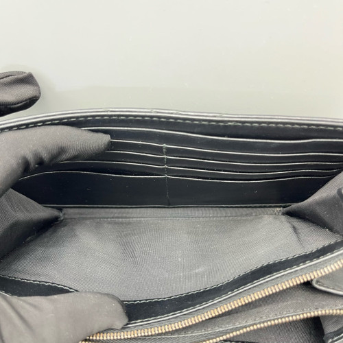 Gucci GG Marmont Chain Wallet Calfskin Black
