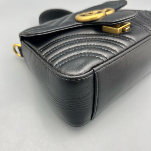 Gucci Mini GG Marmont Top Handle Chain Shoulder Bag Calfskin Black Gucci Mini GG Marmont Top Handle Chain Shoulder Bag Calfskin Black