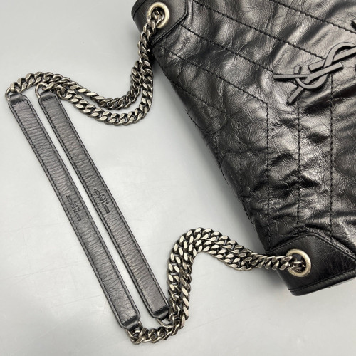 Yves Saint Laurent Large Niki Messenger Pull Up Leather Black