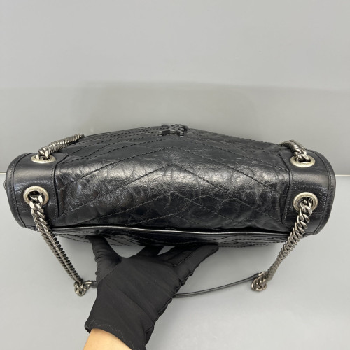 Yves Saint Laurent Large Niki Messenger Pull Up Leather Black