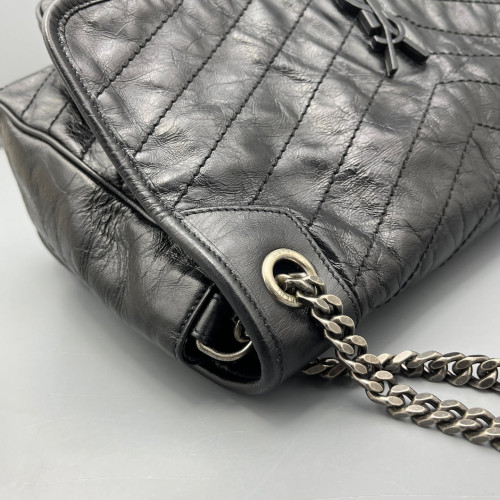 Yves Saint Laurent Large Niki Messenger Pull Up Leather Black