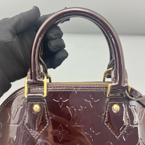 Louis Vuitton Alma BB Vernis Amarante
