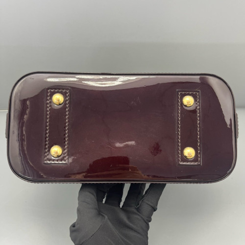 Louis Vuitton Alma BB Vernis Amarante