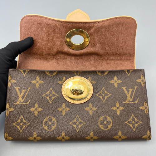 Louis Vuitton Flap Wallet Monogram Tan