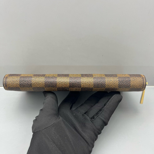 Louis Vuitton Zippy Wallet Damier Ebene Brown