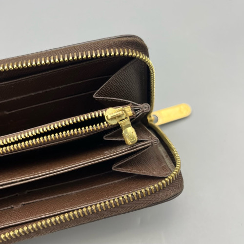 Louis Vuitton Zippy Wallet Damier Ebene Brown