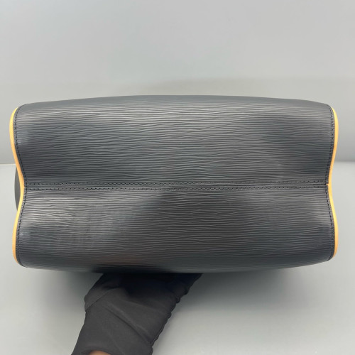 Louis Vuitton Speedy 30 Epi Black