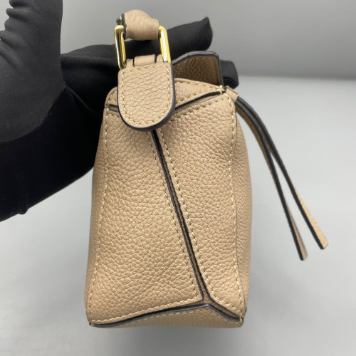 Loewe Mini Puzzle Grained Calfskin Beige Sahara Loewe Mini Puzzle Grained Calfskin Beige Sahara