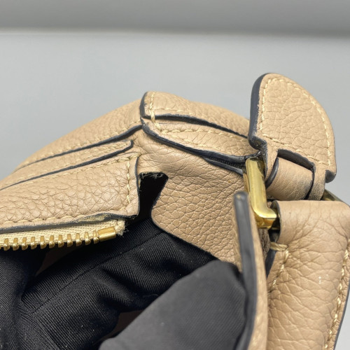 Loewe Mini Puzzle Grained Calfskin Beige Sahara Loewe Mini Puzzle Grained Calfskin Beige Sahara