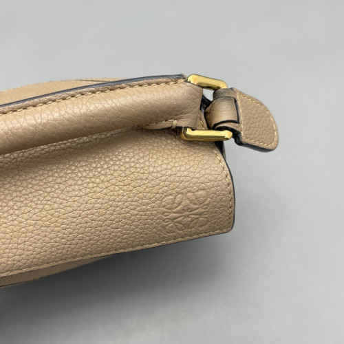 Loewe Mini Puzzle Grained Calfskin Beige Sahara Loewe Mini Puzzle Grained Calfskin Beige Sahara