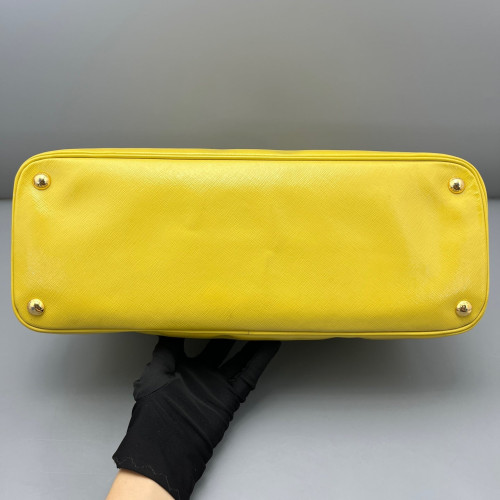 Prada Large Lux Promenade Tote Saffiano Calfskin Yellow Prada Large Lux Promenade Tote Saffiano Calfskin Yellow