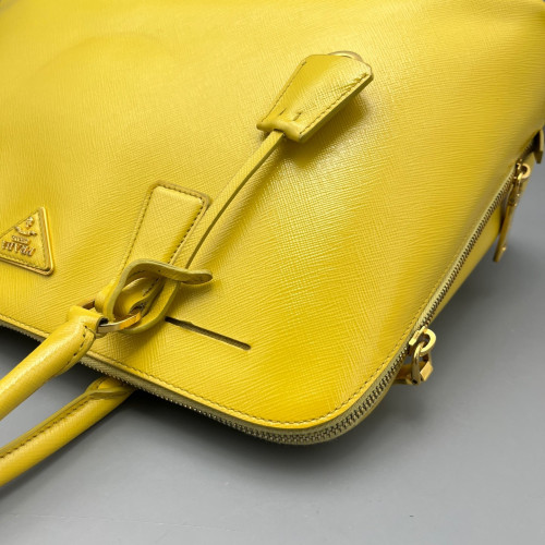 Prada Large Lux Promenade Tote Saffiano Calfskin Yellow Prada Large Lux Promenade Tote Saffiano Calfskin Yellow