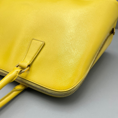 Prada Large Lux Promenade Tote Saffiano Calfskin Yellow Prada Large Lux Promenade Tote Saffiano Calfskin Yellow